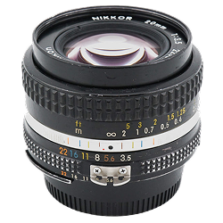 Nikon Nikkor 20mm f/3.5 MF